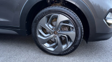 Hyundai Tucson 2.0 CRDi Blue Drive Premium 5dr 2WD Diesel Estate